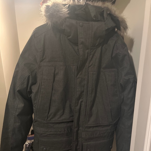 L.L Bran - Picture 1 of 5